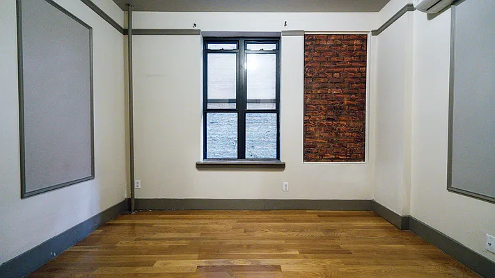 Rented by Nooklyn NYC LLC | media 34