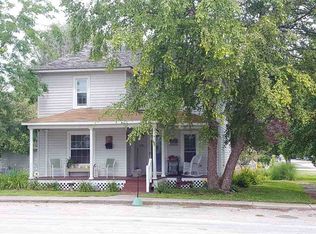 228 E Montgomery St, Francesville, IN 47946