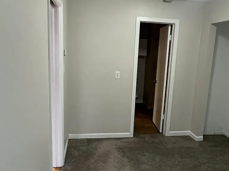 1504 Waldon Ct — Photo 9