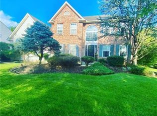 343 Kevin Dr, Bethlehem, PA 18017