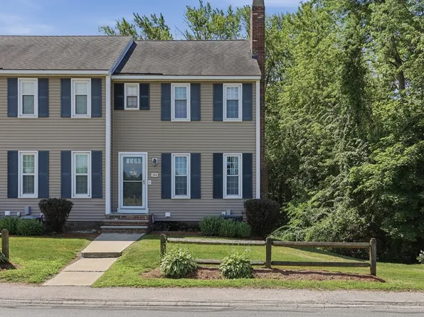90 Swan St Unit 204, Lowell, MA 01852