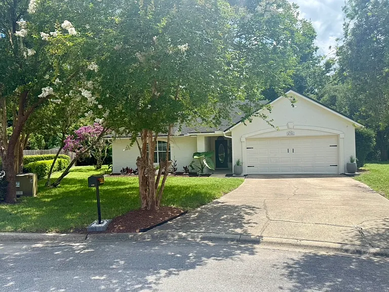 4786 Mountain Breeze Ct S — Photo 1