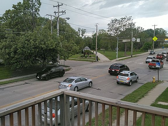 5th image of 1539 E Mason St #3