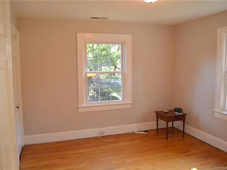 436 Sullivan Rd — Photo 9