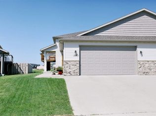 109 Mulberry Loop, Minot, ND 58703