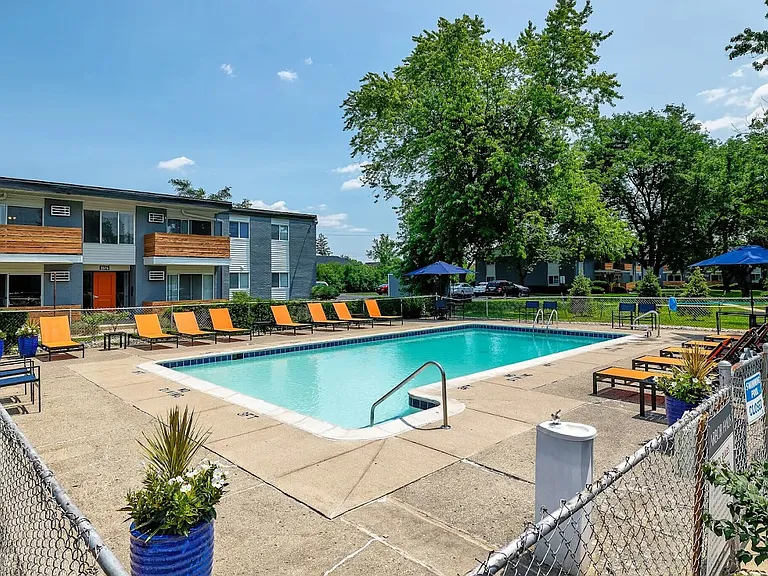 Arbor Haus Apartments - Ann Arbor, MI — Photo 26
