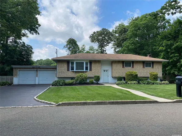 88 Steuben Boulevard, Nesconset, NY 11767