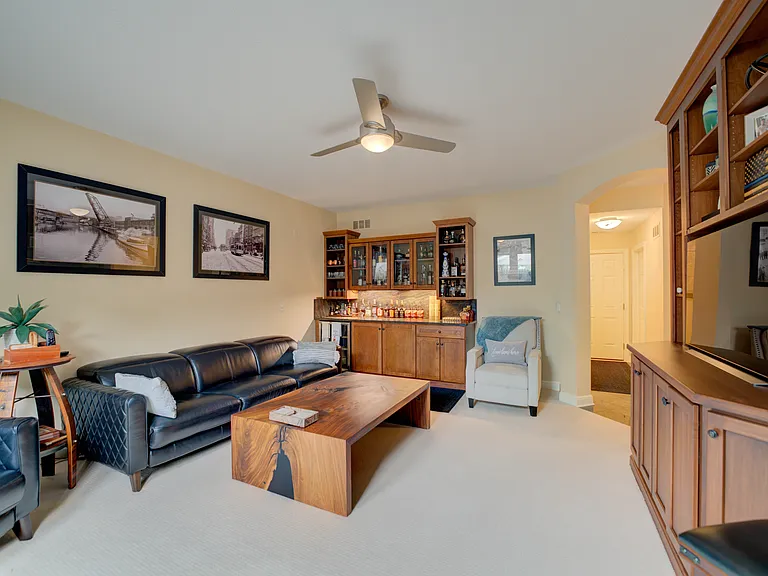 8 Astor Pl — Photo 18