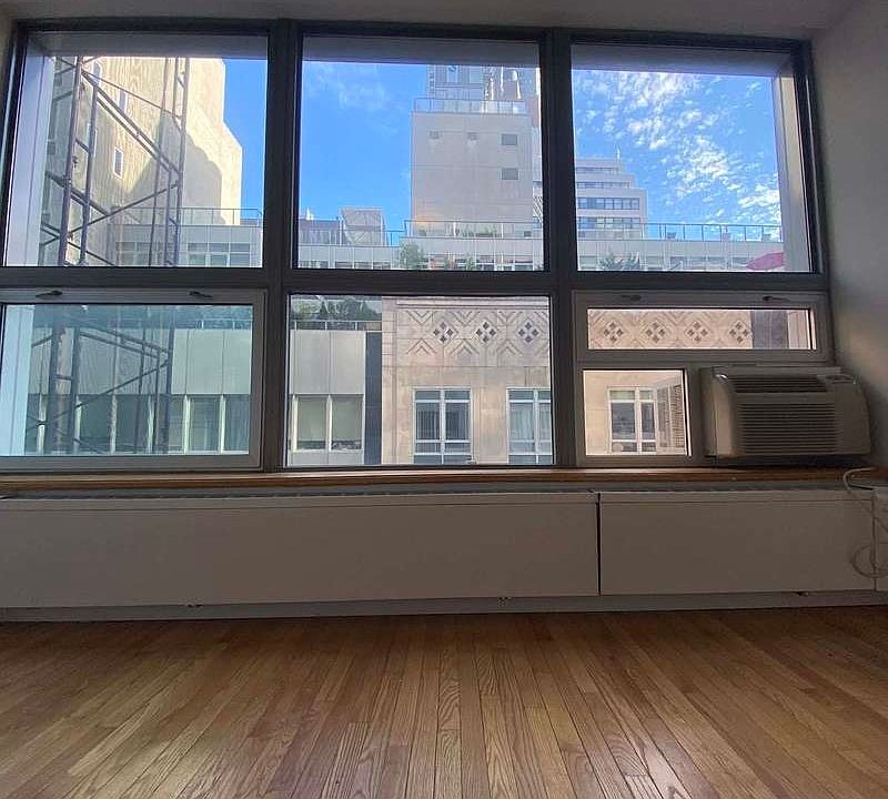 1st image of 106 Fulton St APT 8F