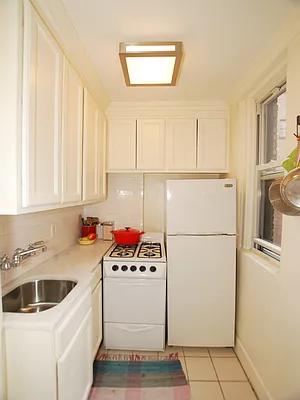 Sold by Sotheby's International Realty | media 10