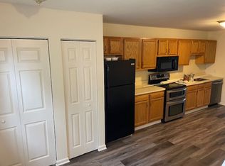 15 S 2nd St #25, Womelsdorf, PA 19567