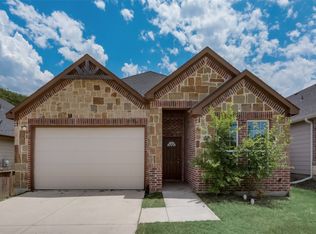 5102 Sunshine Dr, Fort Worth, TX 76105