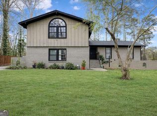 957 Rowland Rd, Stone Mountain, GA 30083