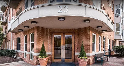 23 Pierside Dr Photo 1