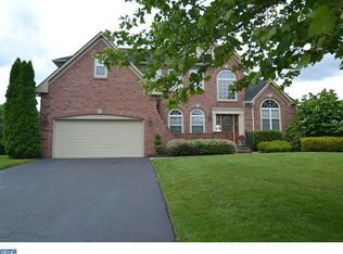 17 Mallard Dr, Mount Laurel, NJ 08054