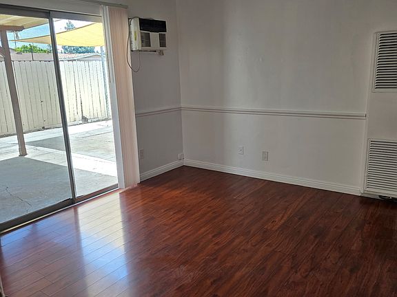 5th image of 938 S Gilbuck Dr APT E