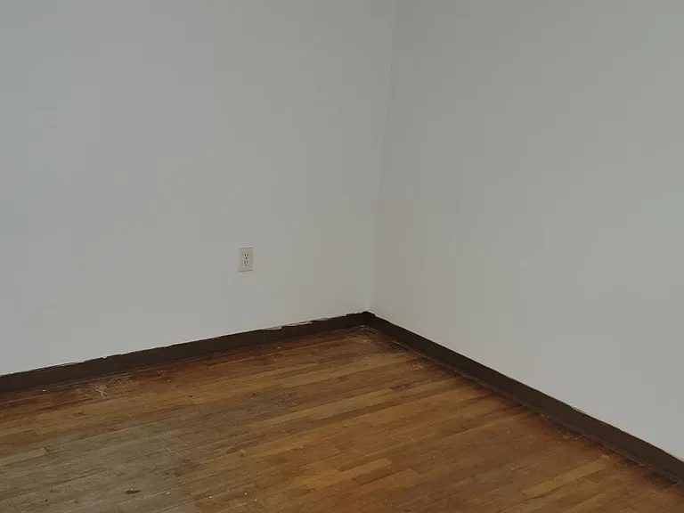 Adams Block — Photo 38
