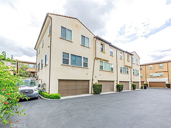 4th image of 809 N Dalton Ave Unit 104