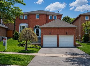 87 Autumn Way, Aurora, ON L4G4P7