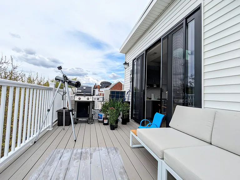 73 Webster St #3 — Photo 5