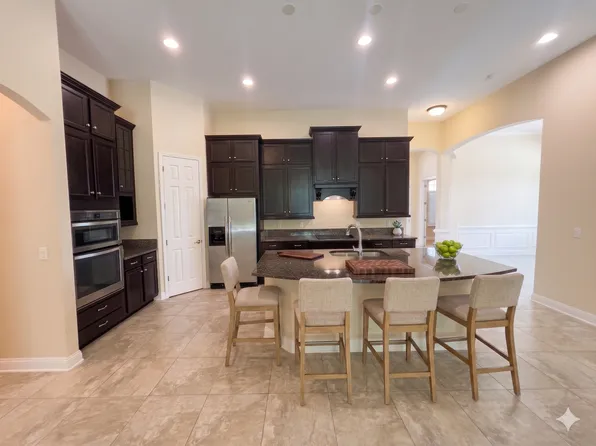 157 Cloisterbane Dr, Saint Johns, FL 32259