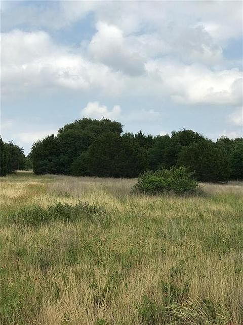1st image of 780 Woodland Dr