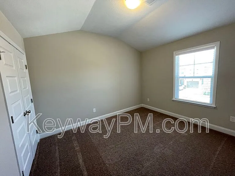 3089 Venetian Dr — Photo 15