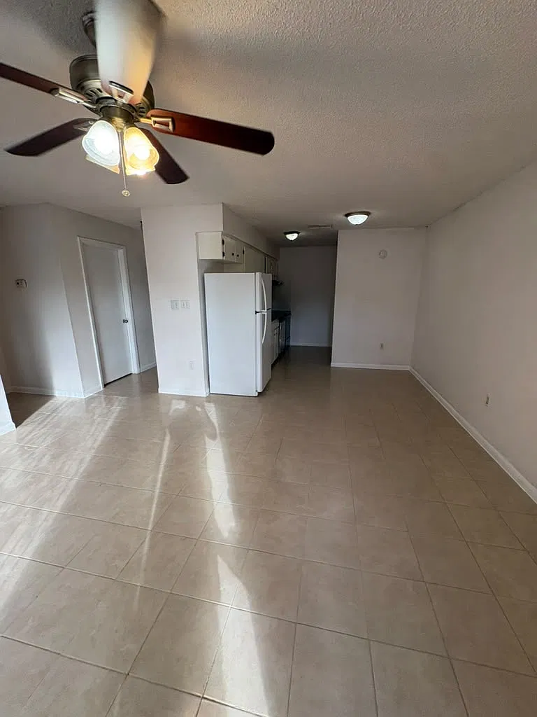 2 bed, 850 sqft, $1,500 — Photo 4