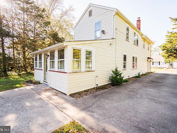 3rd image of 540 E Cape May Ave