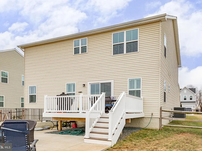 6427 Hawkeye Dr — Photo 9