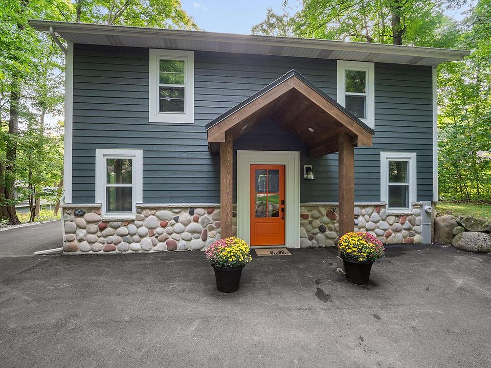 1st image of 3951 Oak AVENUE