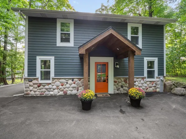 3951 Oak AVENUE, West Bend, WI 53095