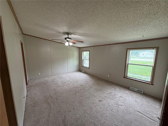 5th image of 18505 E Truman Rd
