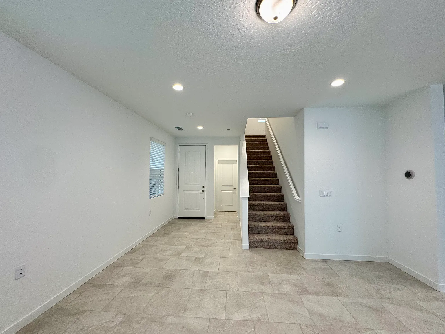3 bed, 2.5 bath, 1553 sqft, $2,595 — Photo 4