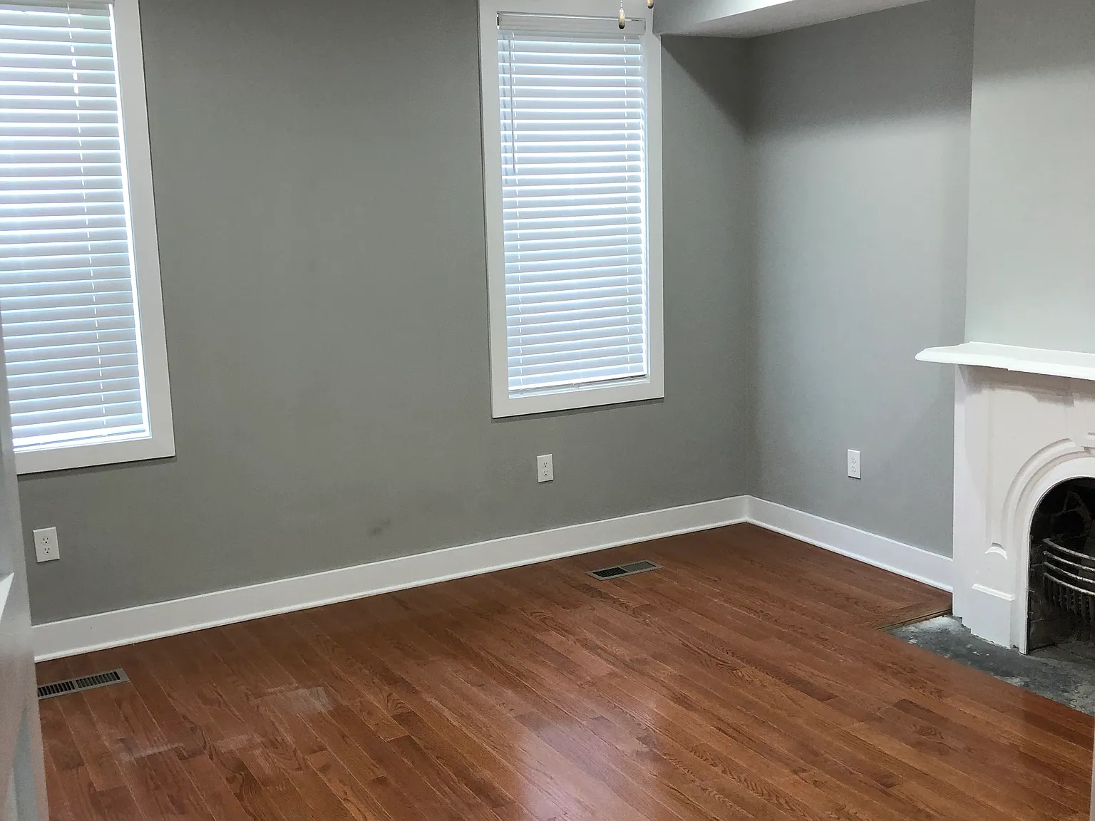 5 bed, 2000 sqft, $3,595 — Photo 4