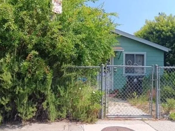 561 Terrill Ave, Los Angeles, CA 90042