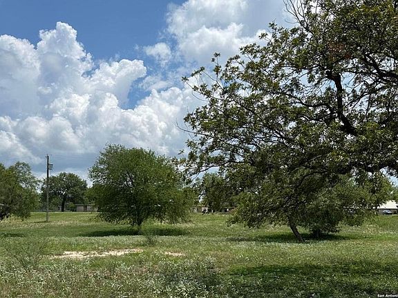 5th image of 212 Country Club Ln LOT 4