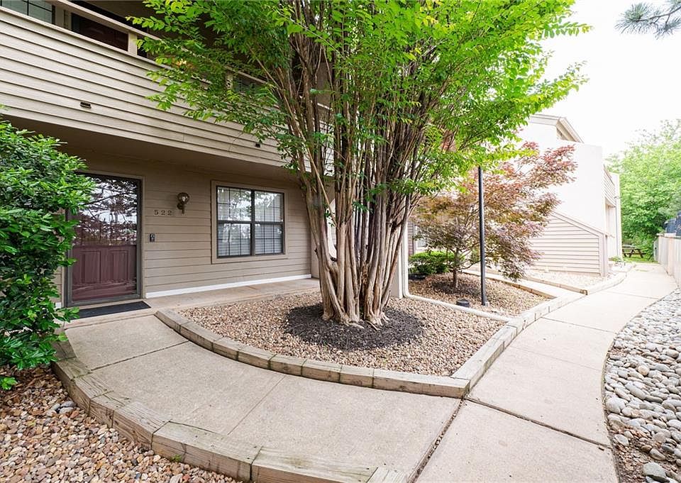 1st image of 11140 Stratford Dr APT 522