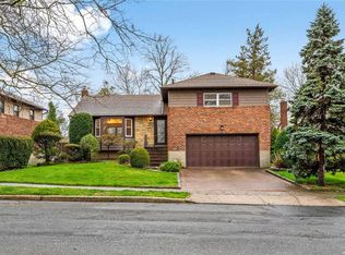 2192 Jackson Pl, Bellmore, NY 11710