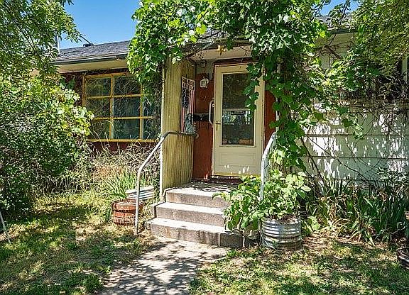 3rd image of 1388 Ridge St