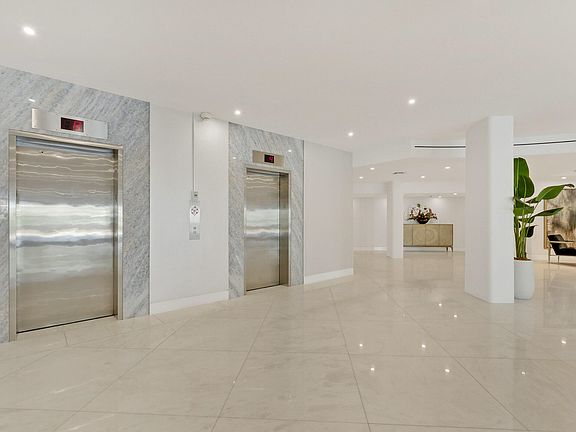 3rd image of 3546 S Ocean Blvd APT 526