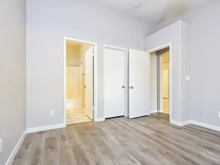 3633 Nairobi Ln — Photo 9
