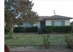 2nd image of 386 Ervilla St