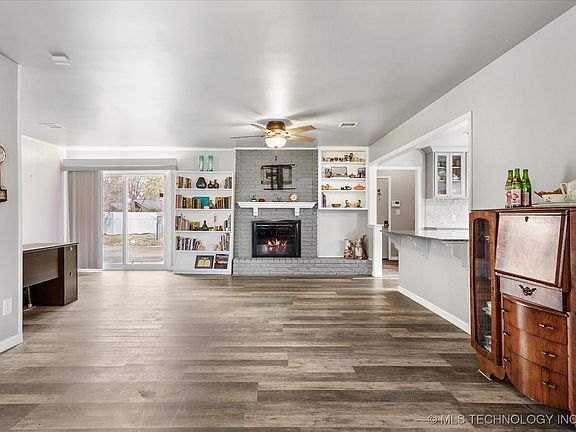 4th image of 2039 S 69th East Pl
