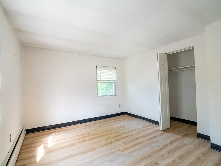 153 Commercial St #5 — Photo 5