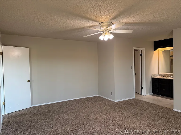 3925 E 60th Pl — Photo 23
