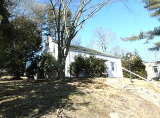 190 Lakeview Ave, Hamden, CT 06514