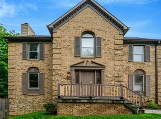7975 Yancey Dr, Falls Church, VA 22042