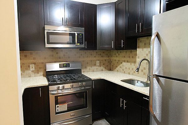 1st image of 1818 Prospect Pl #3