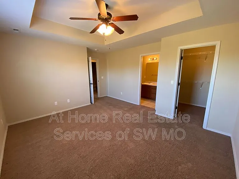 3125 W Golden Valley Ct — Photo 6